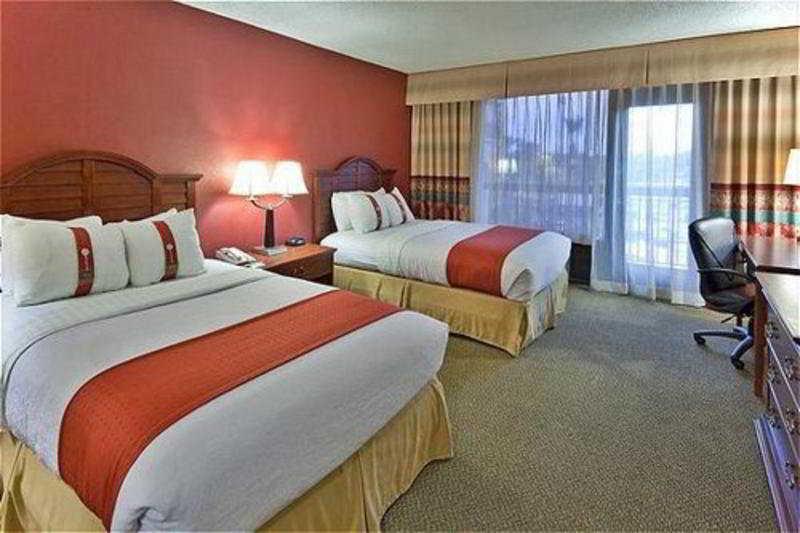 Holiday Inn Phoenix-Mesa Chandler By Ihg Экстерьер фото